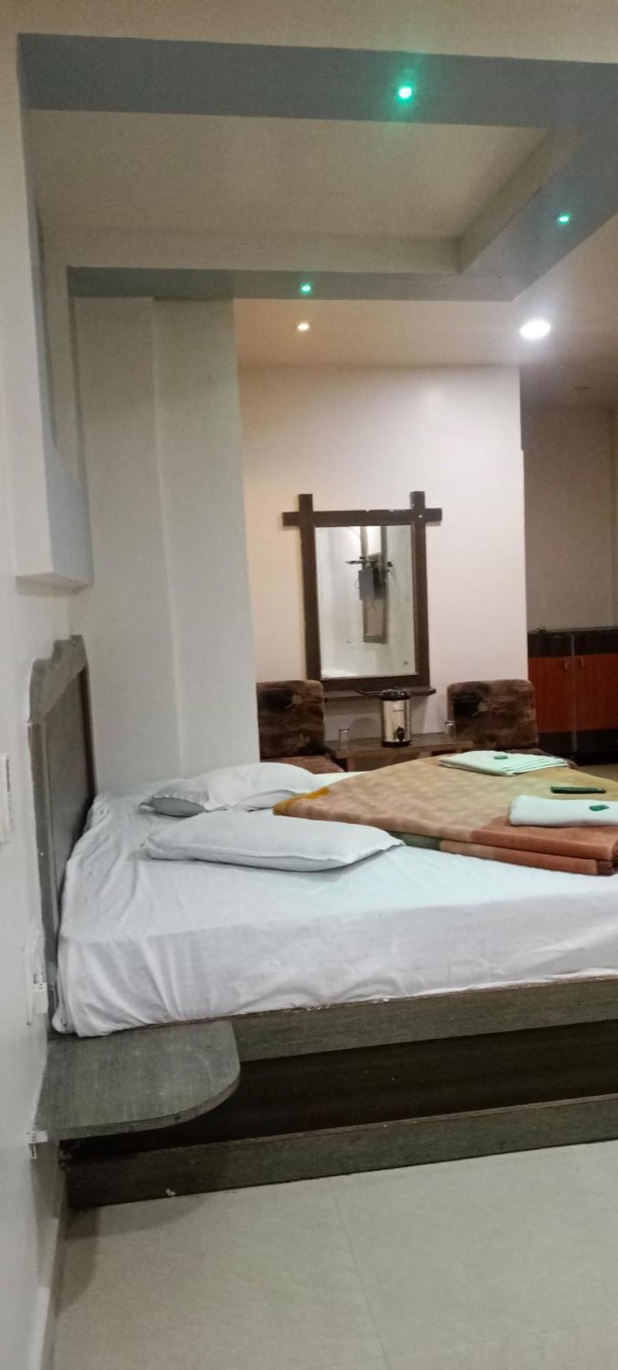 New Hotel Rajvihar Pachmarhī Dış mekan fotoğraf